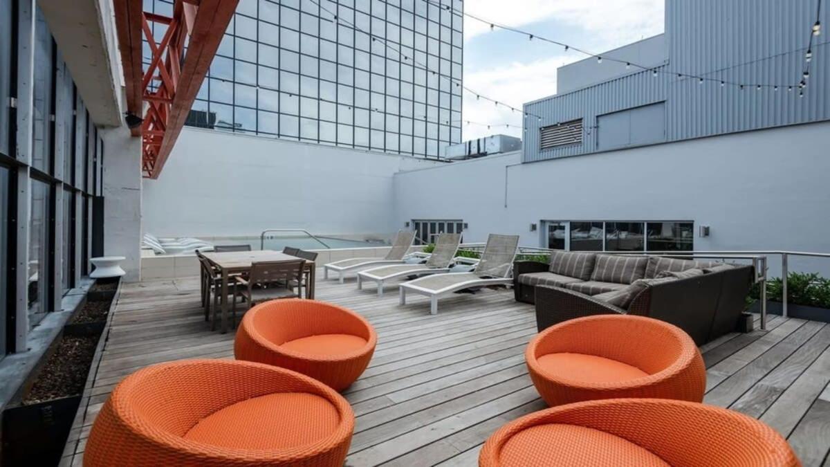 22Nd Fl Bold Cozysuites With Pool, Gym Dallas Exterior photo